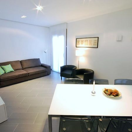Gran Via SDB Apartment Barcelona Bagian luar foto
