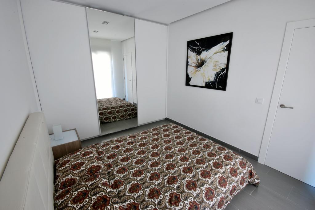 Gran Via SDB Apartment Barcelona Bagian luar foto