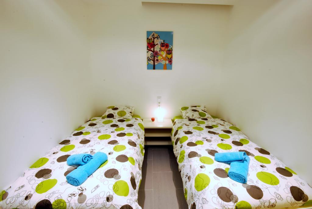 Gran Via SDB Apartment Barcelona Bagian luar foto