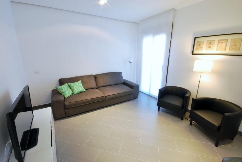 Gran Via SDB Apartment Barcelona Bagian luar foto