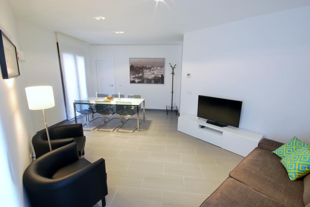 Gran Via SDB Apartment Barcelona Bagian luar foto